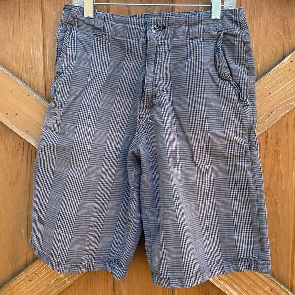 O'Neill Men's Black/Gray Plaid Check Bermuda Shorts. Size 26. VGUC! - Picture 1 of 4